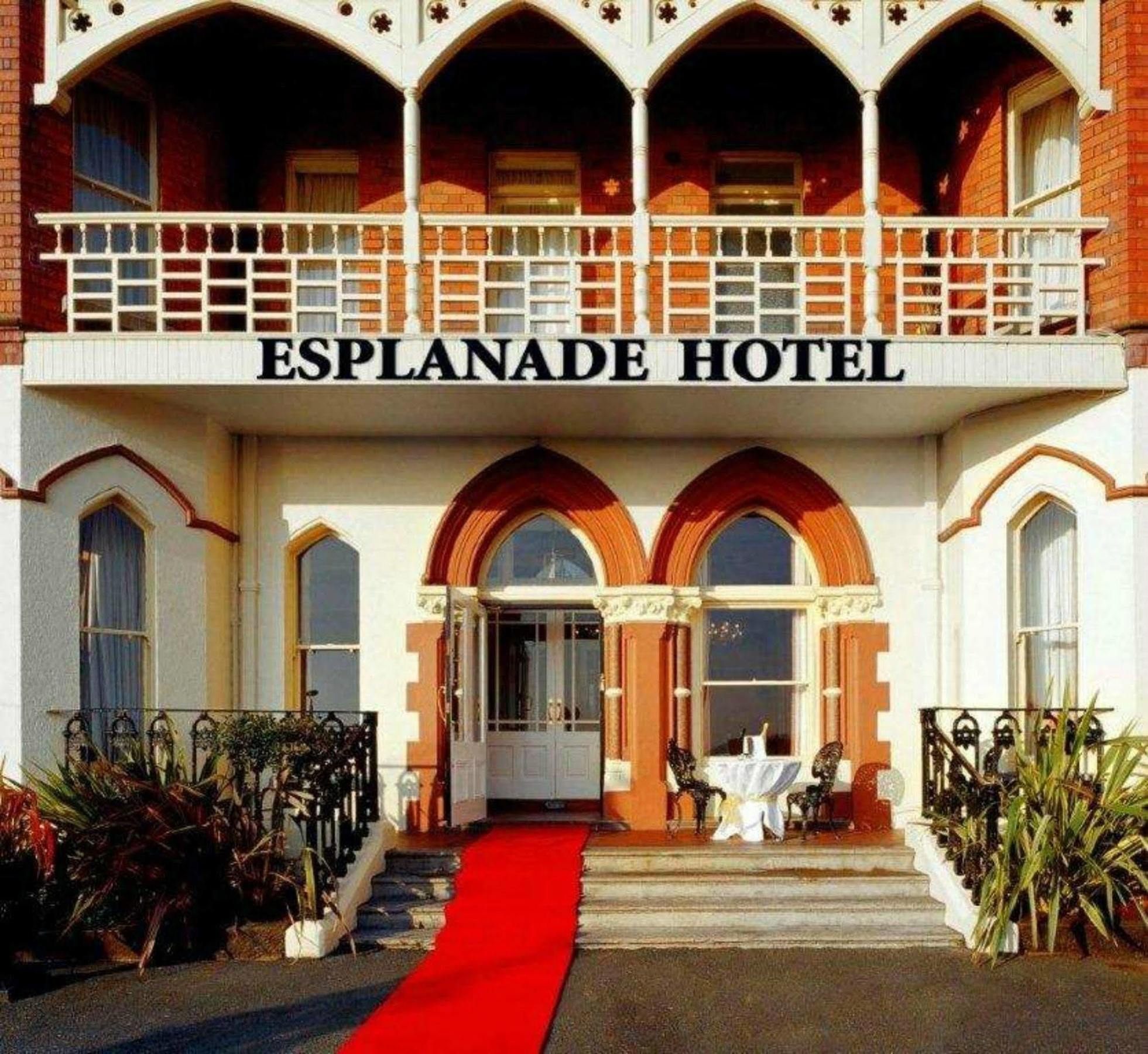 בריי Esplanade Hotel On The Seafront מראה חיצוני תמונה